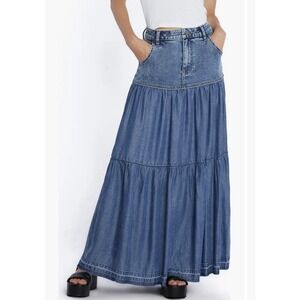 Wash Lab Contrast Tiered‎ Denim Maxi Skirt Women's Size 26 Blue Flouncy